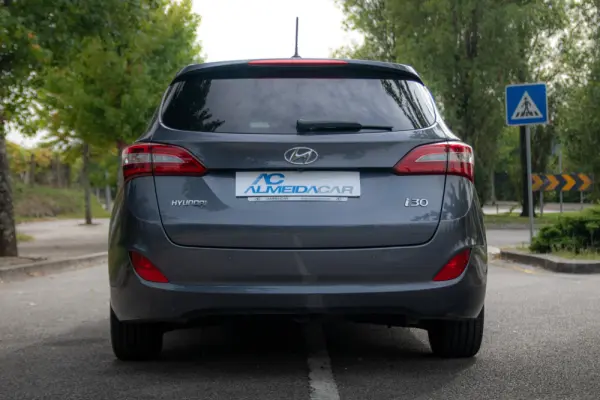 Hyundai i30 SW 1.6 CRDi GO! 8