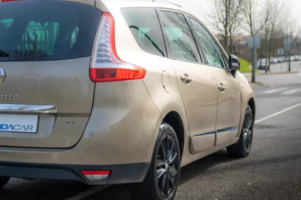 Renault Scénic 1.5 dCi Bose Edition SS 51