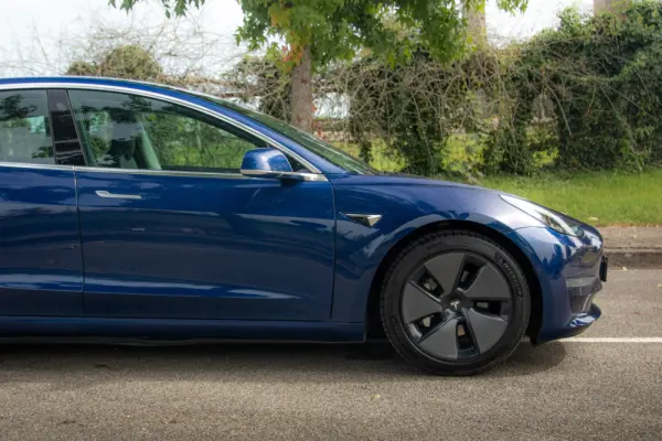 Tesla Model 3 Long-Range Dual Motor AWD 31