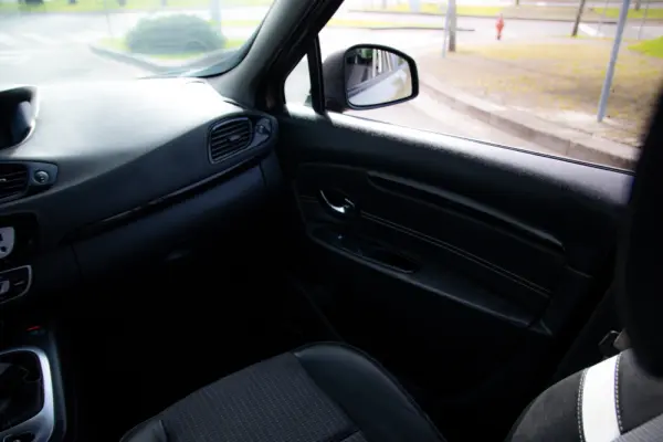 Renault Scénic 1.5 dCi Bose Edition SS 44