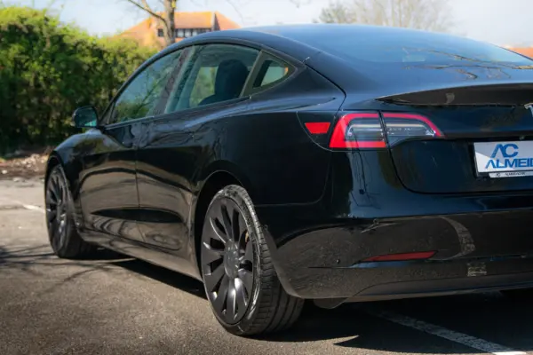 Tesla Model 3 Long Range AWD Dual Motor Performance 37