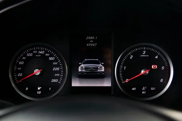 Mercedes-Benz C 180 CDi BE Urban 25