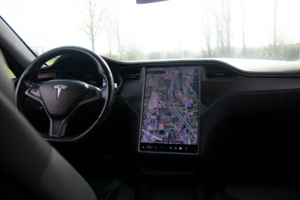 Tesla Model S 100D 39