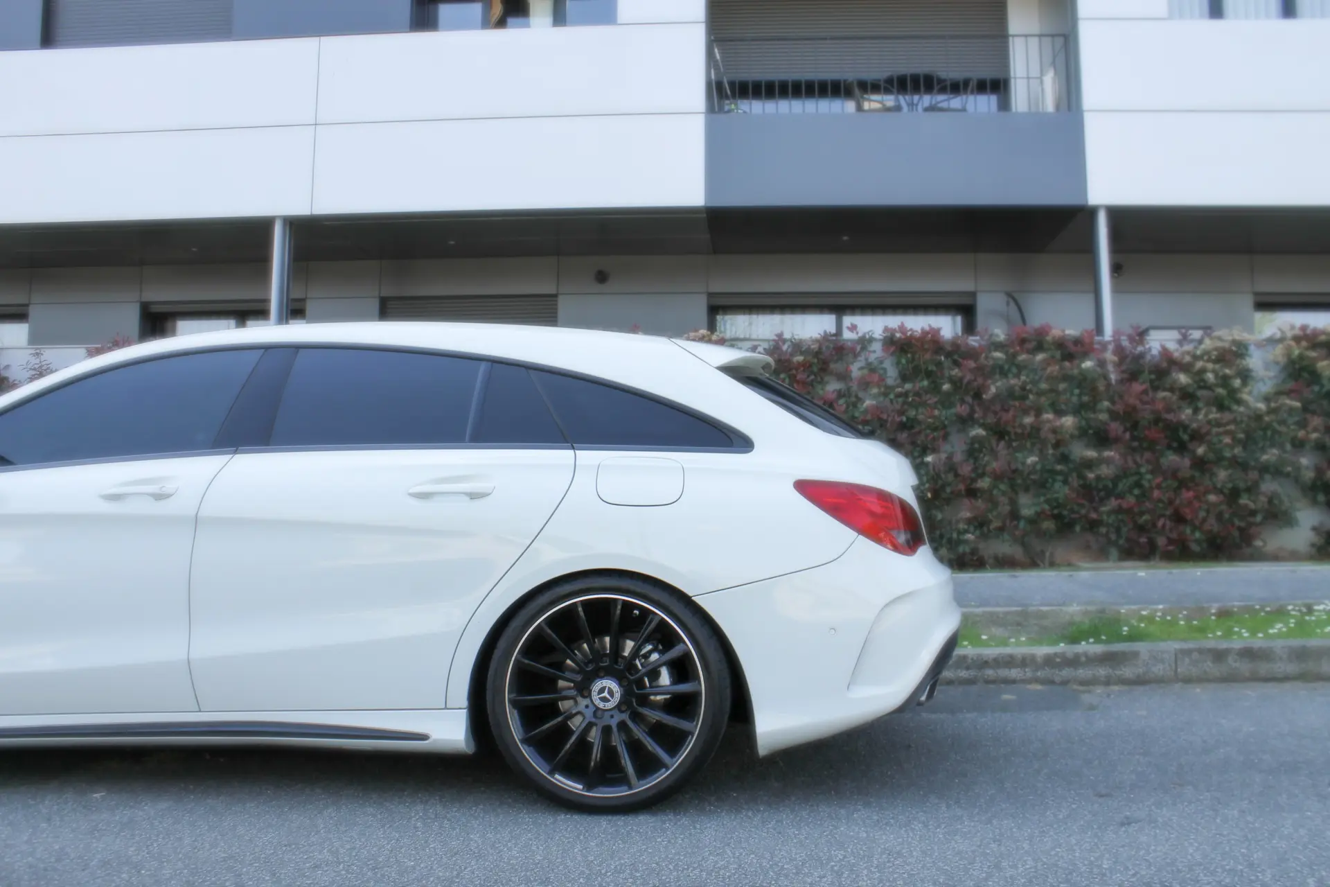 Mercedes-Benz CLA 200 d Shooting Brake AMG Line 9