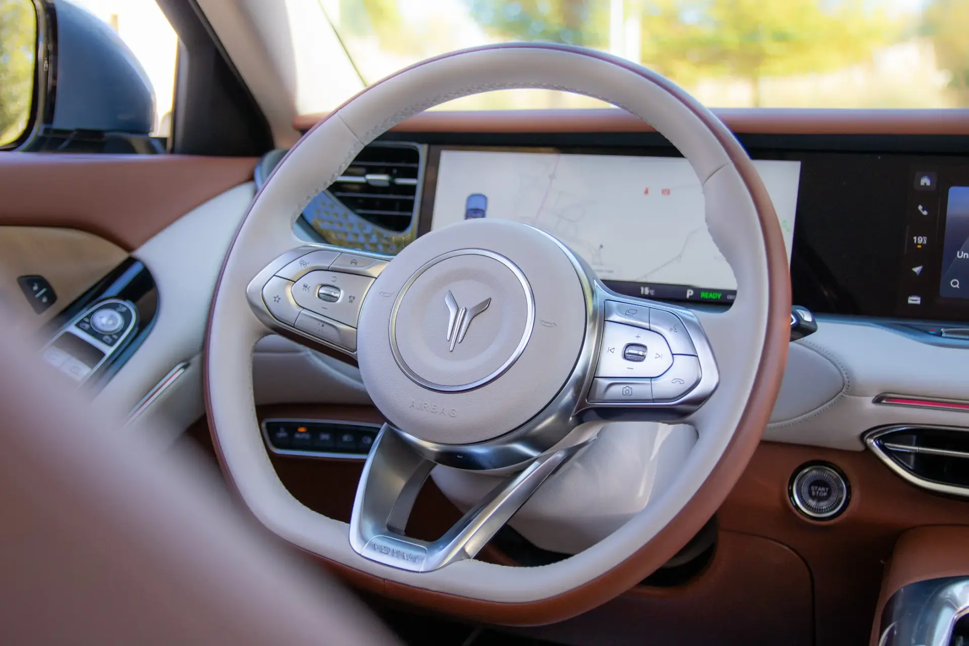 Voyah Free 107 kWh Luxury 14