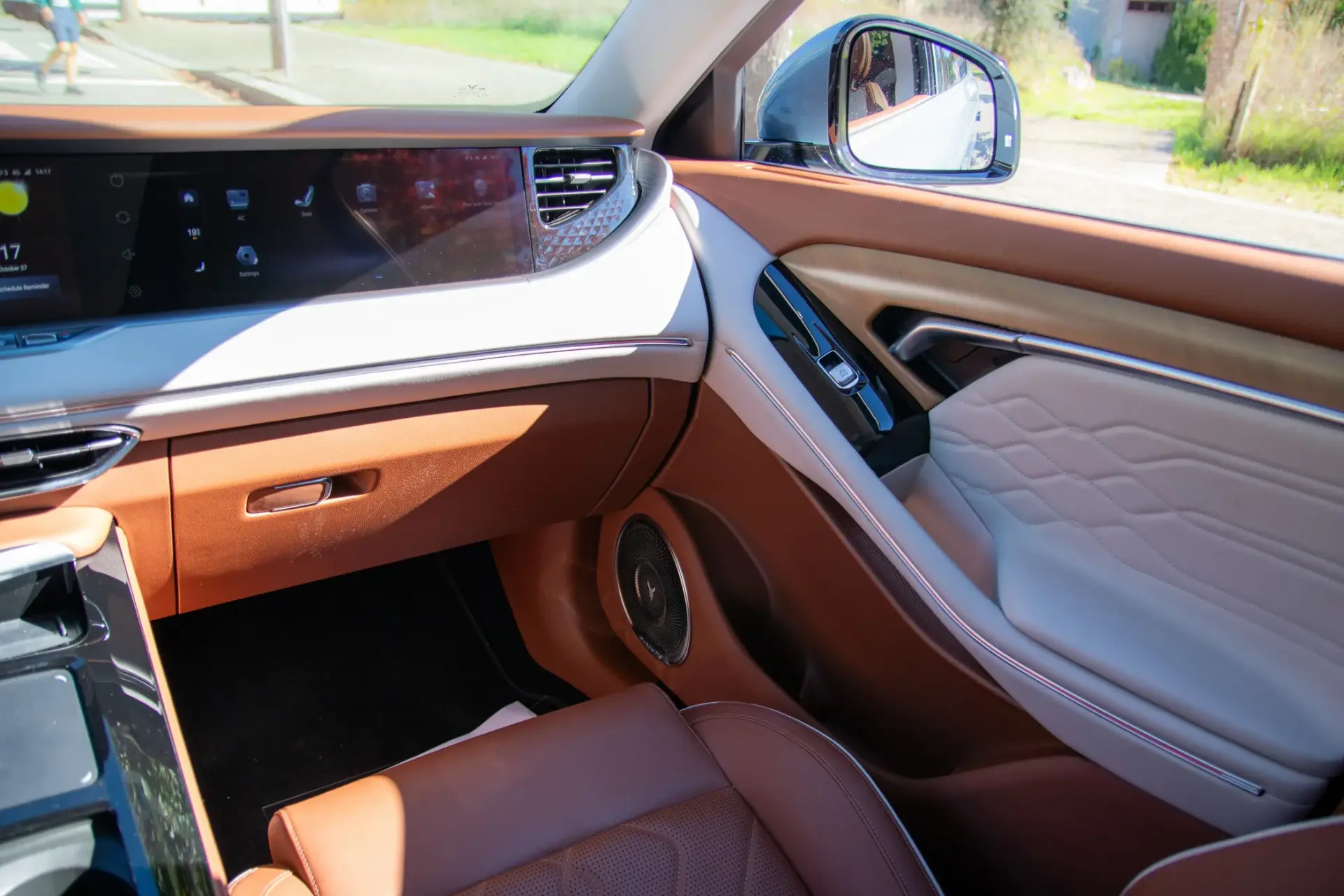 Voyah Free 107 kWh Luxury 25