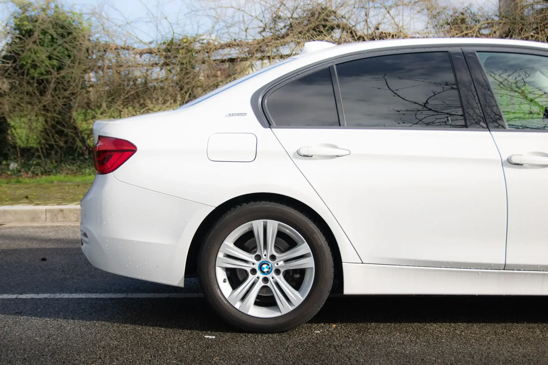 BMW 330 e iPerformance Line Sport 9