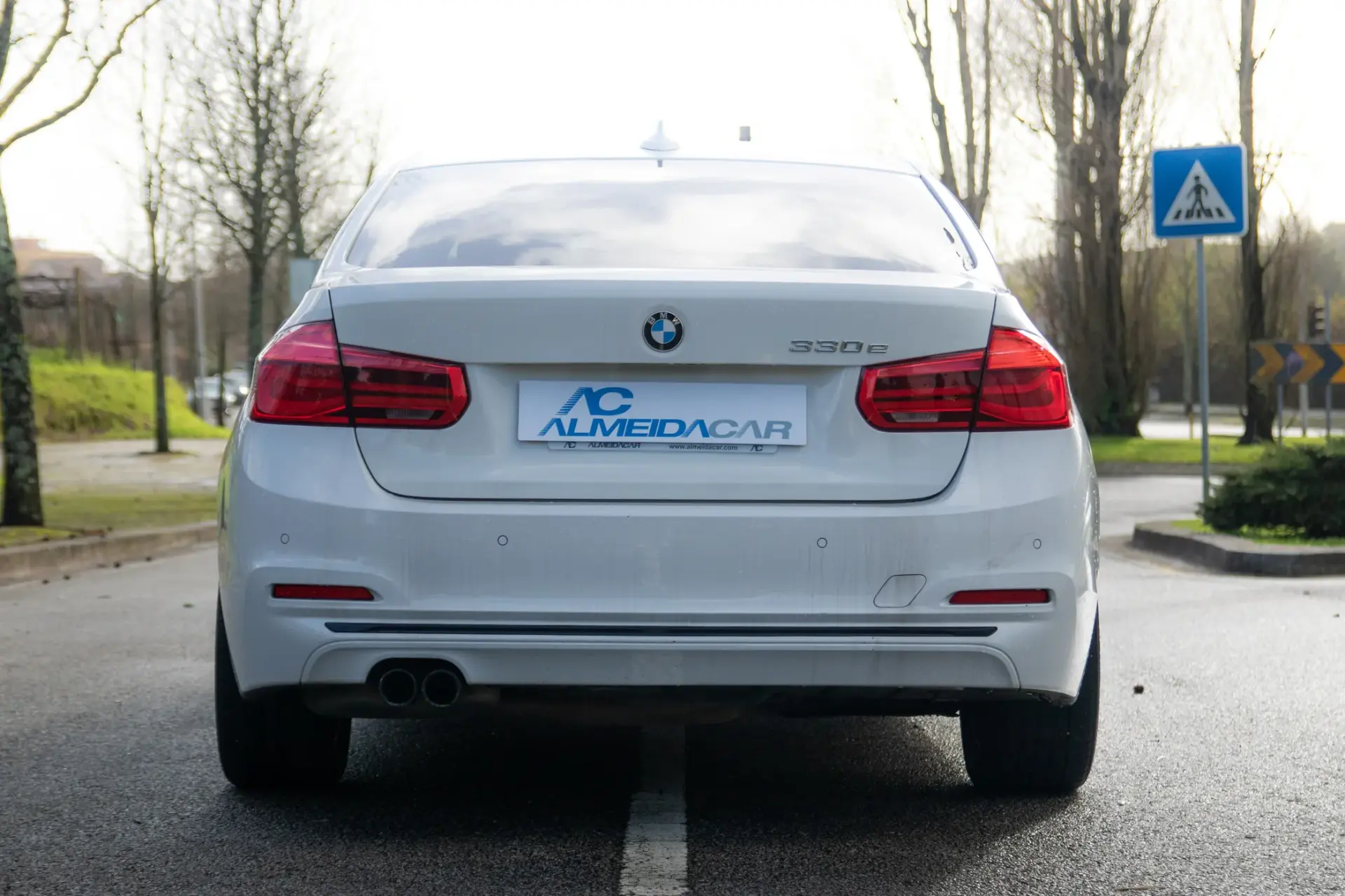 BMW 330 e iPerformance Line Sport 16