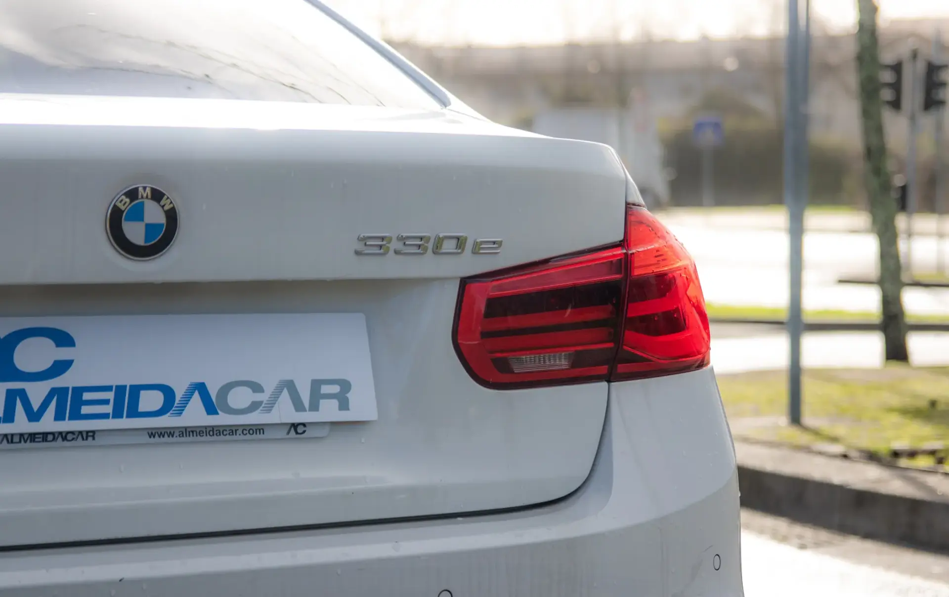 BMW 330 e iPerformance Line Sport 18