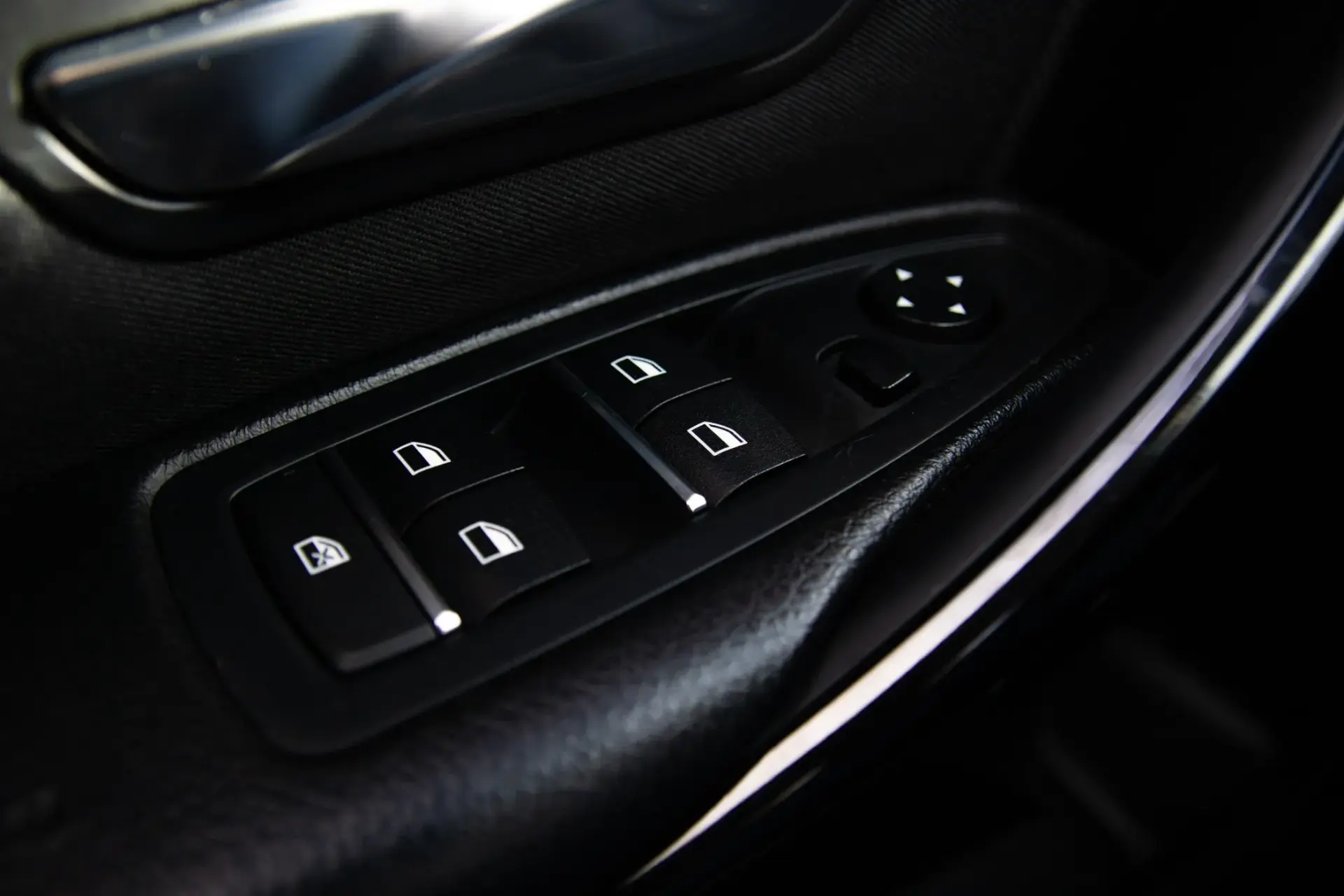 BMW 330 e iPerformance Line Sport 32