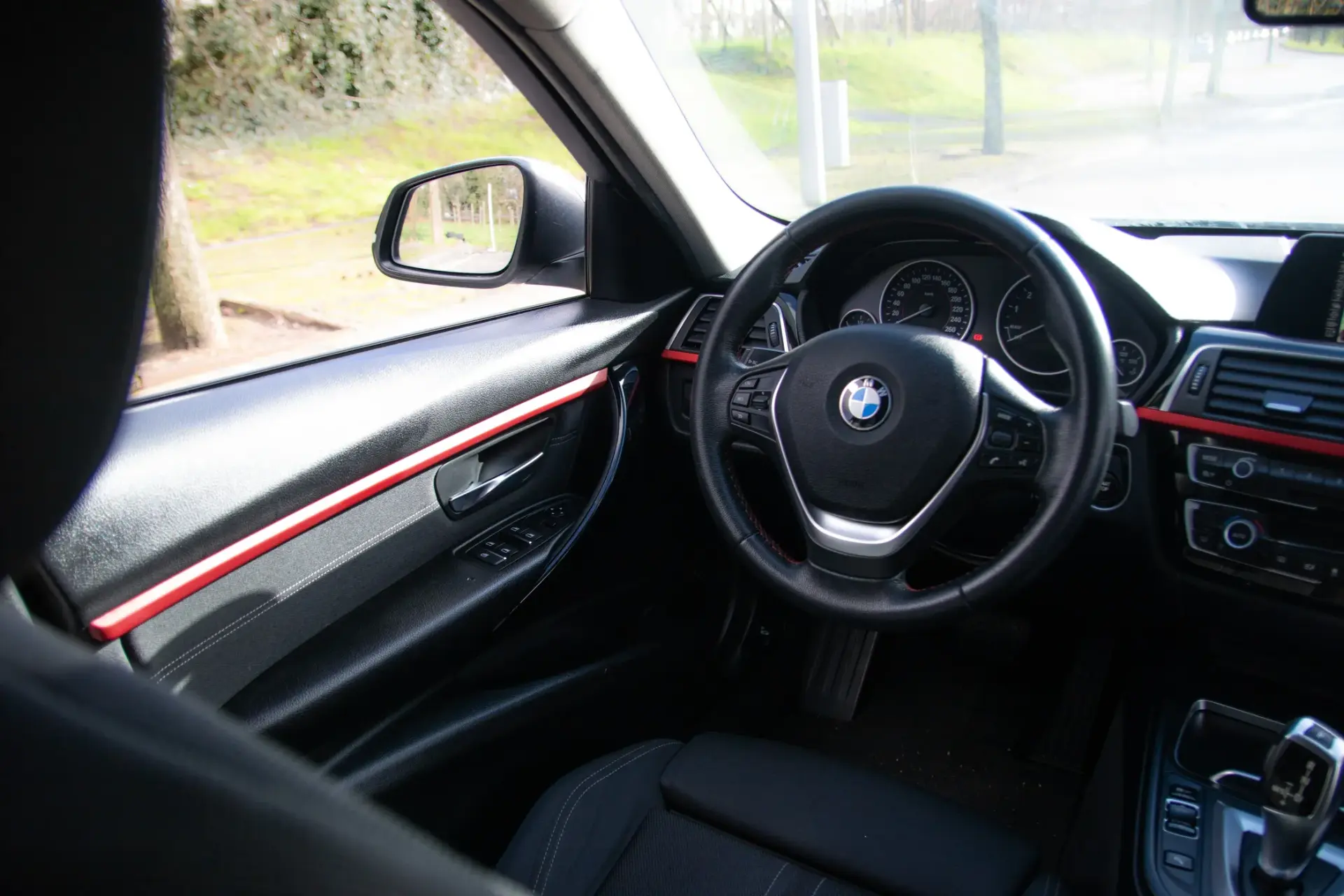 BMW 330 e iPerformance Line Sport 41