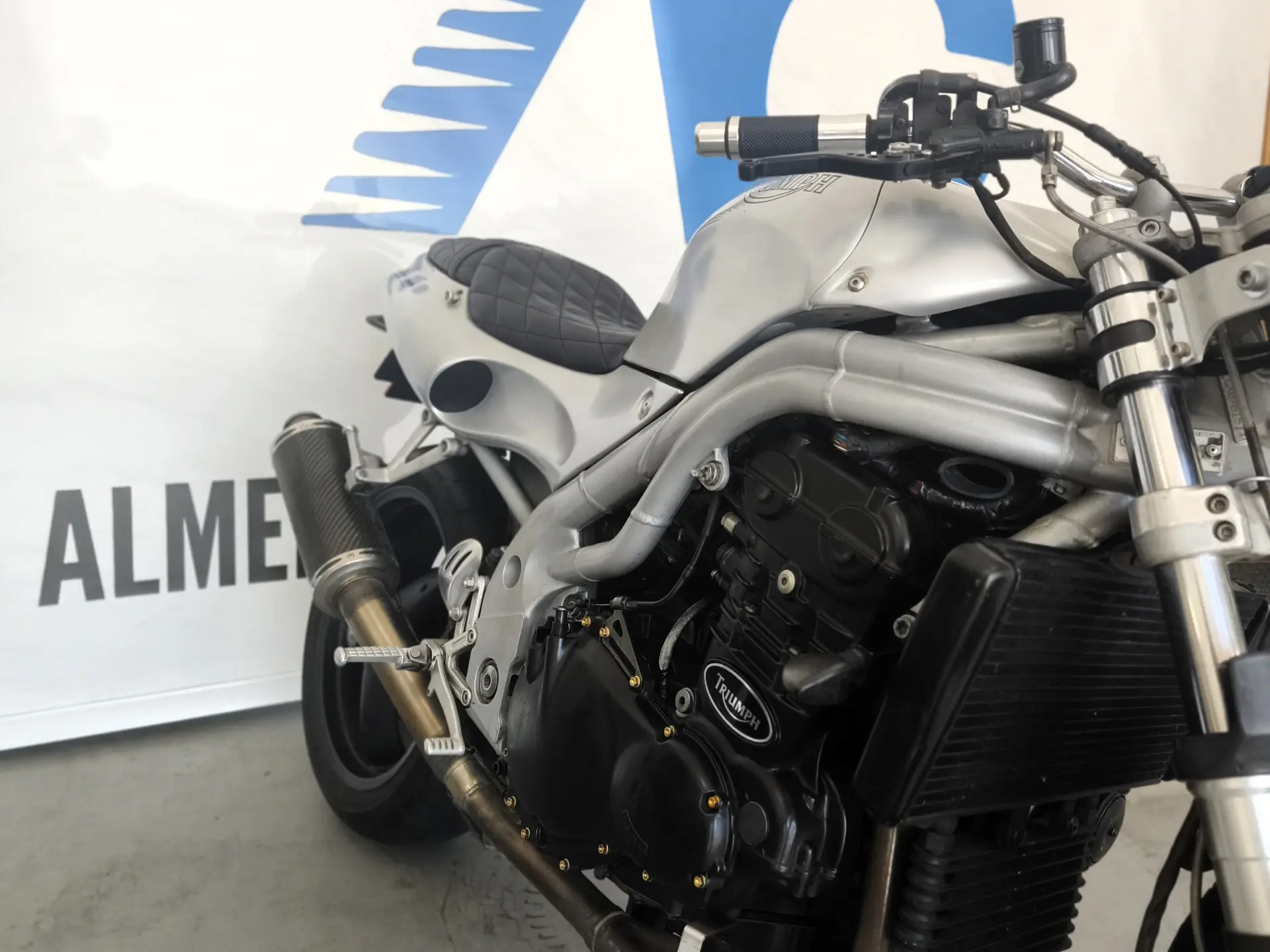 Triumph Daytona 4