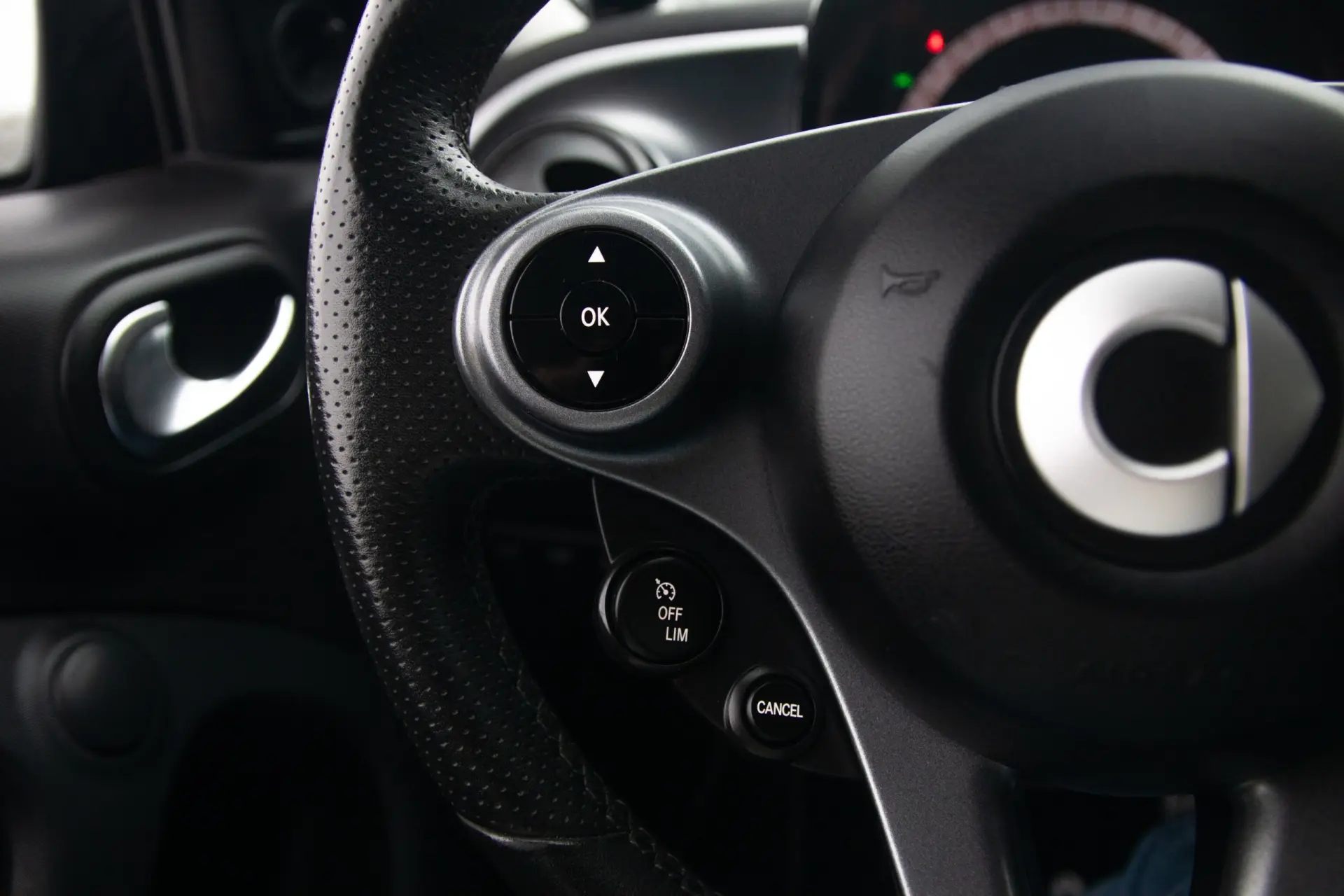 Smart ForFour Business Solution 32