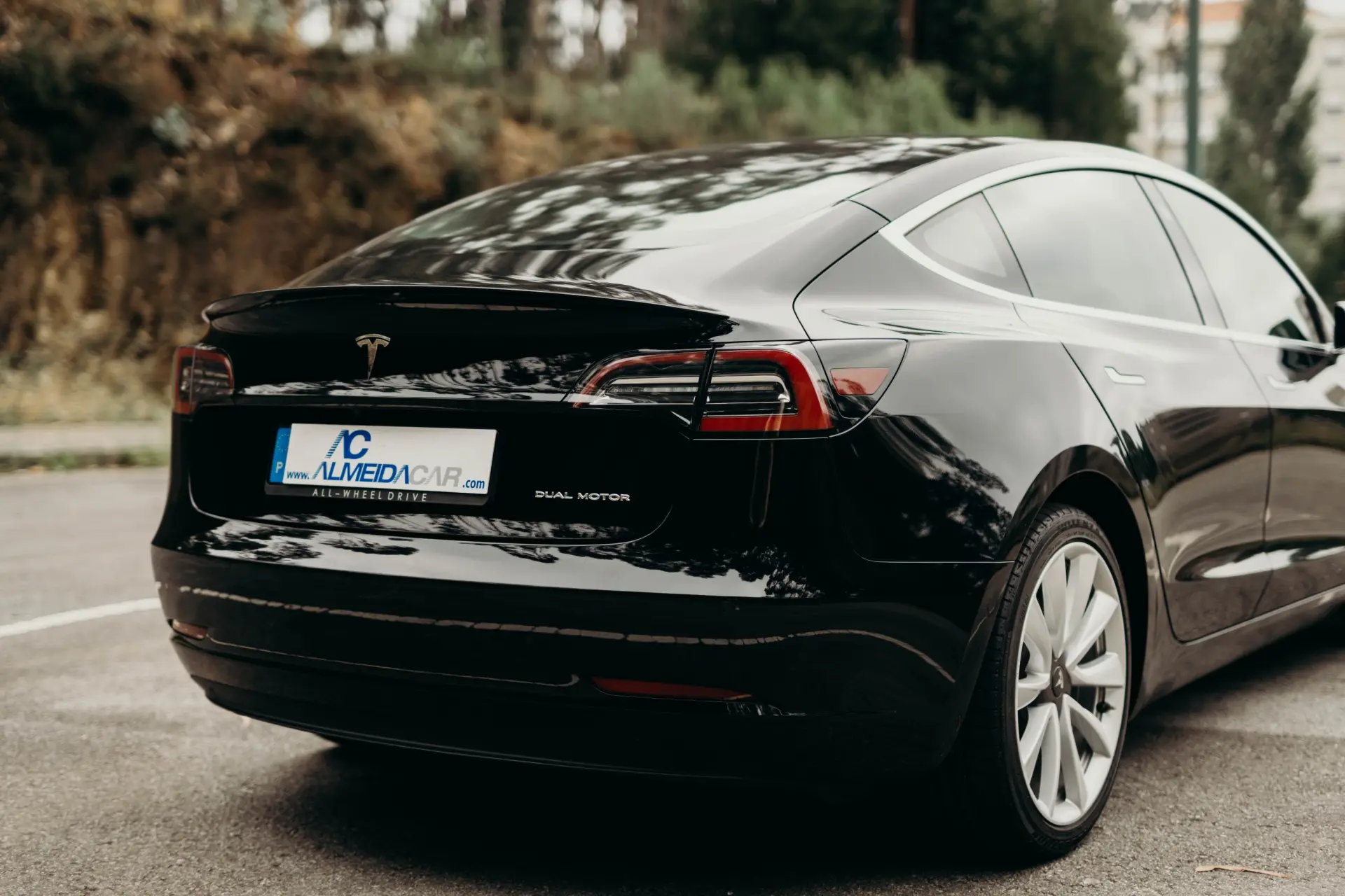 Tesla Model 3 Long Range AWD Dual Motor 29