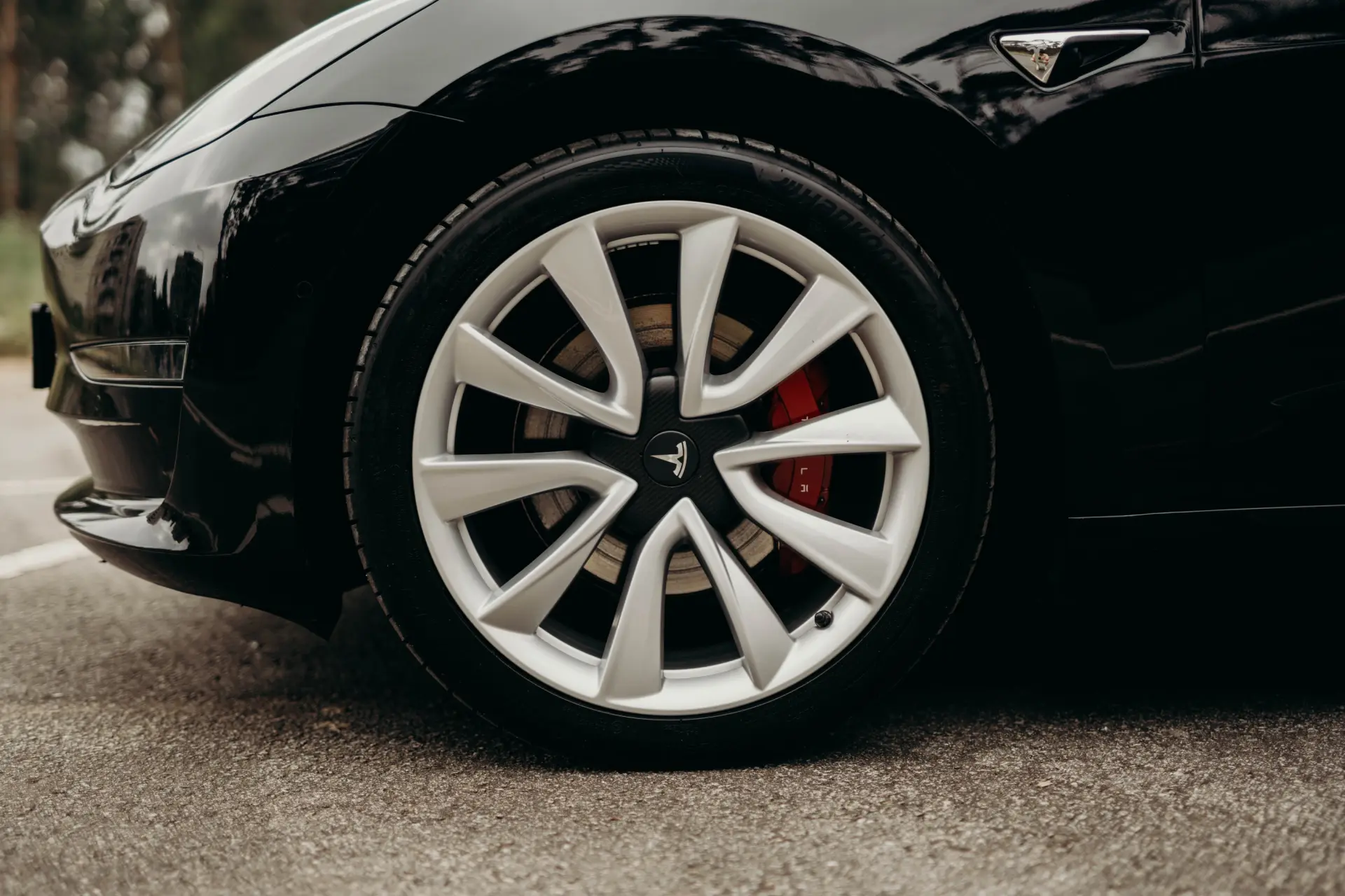 Tesla Model 3 Long Range AWD Dual Motor 32