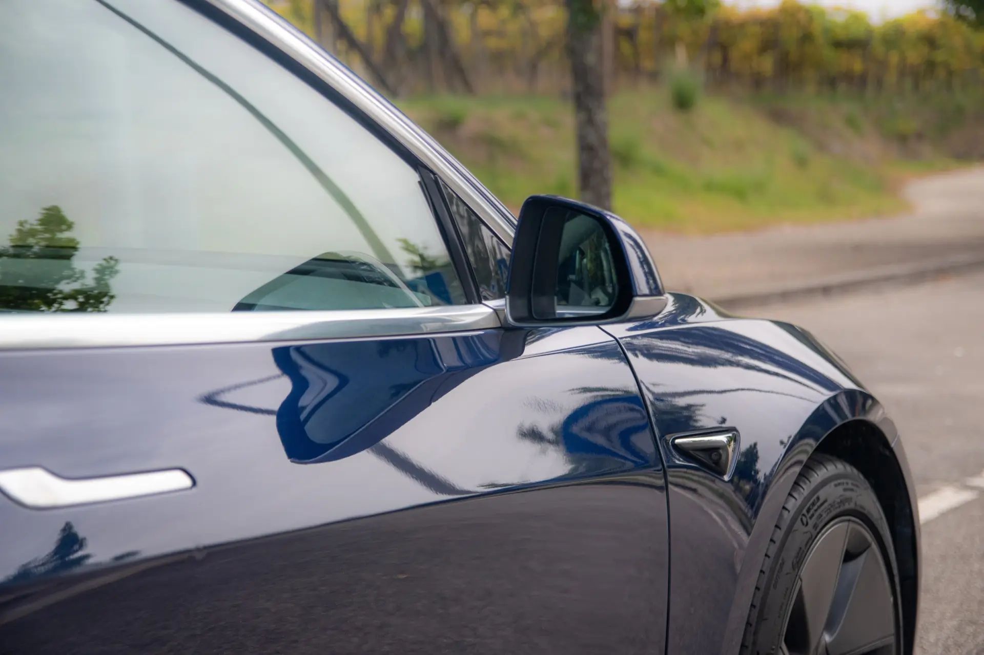 Tesla Model 3 Long-Range Dual Motor AWD 33