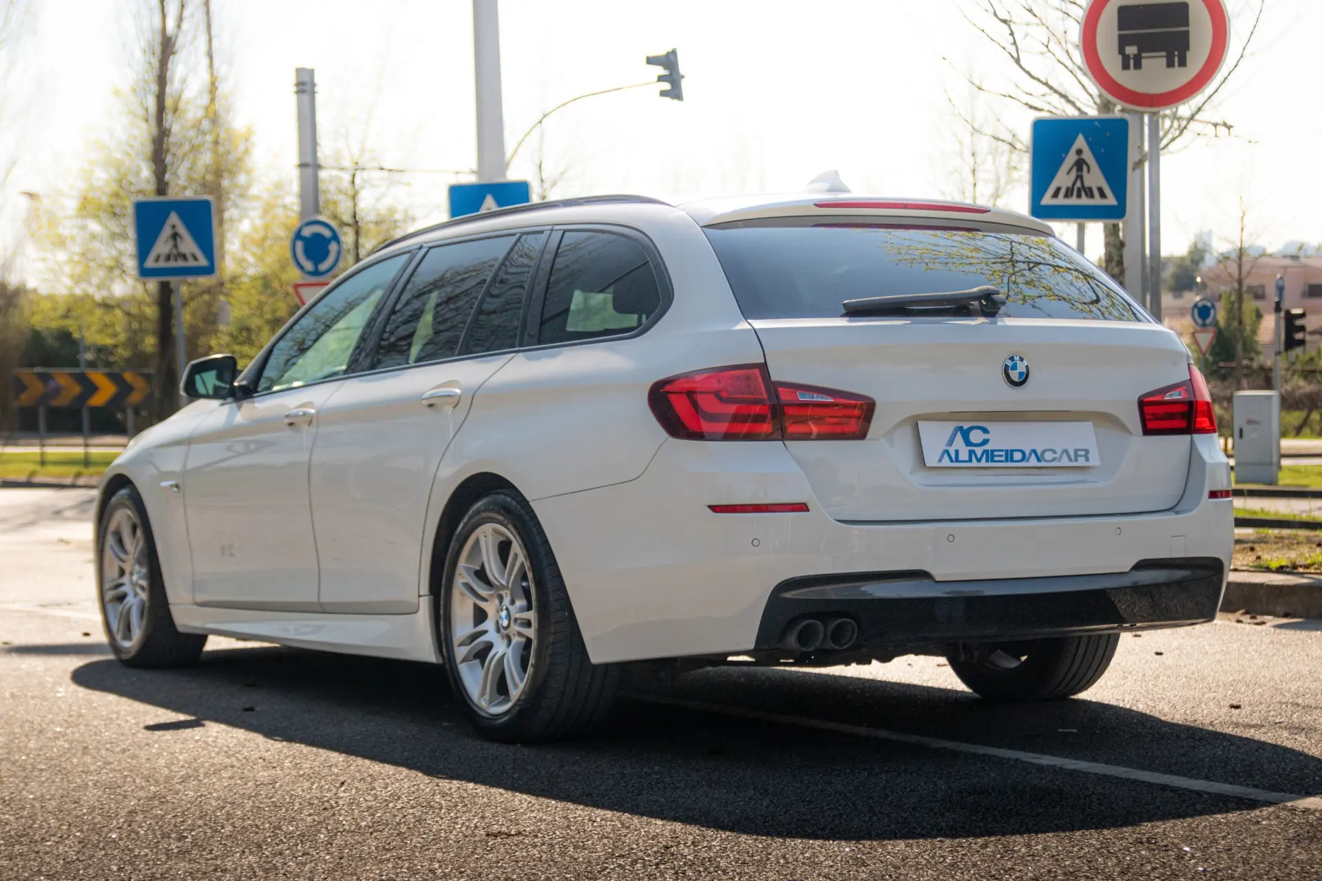 BMW 525 d Pack M Auto 9