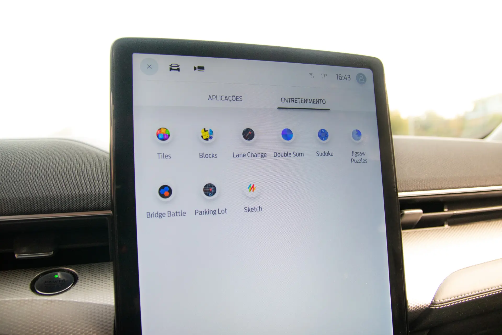 Ford Mustang Mach-E Standard 41