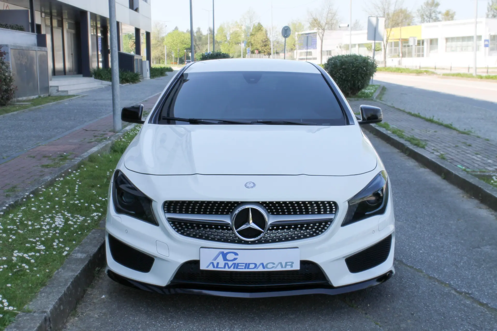 Mercedes-Benz CLA 200 d Shooting Brake AMG Line 12