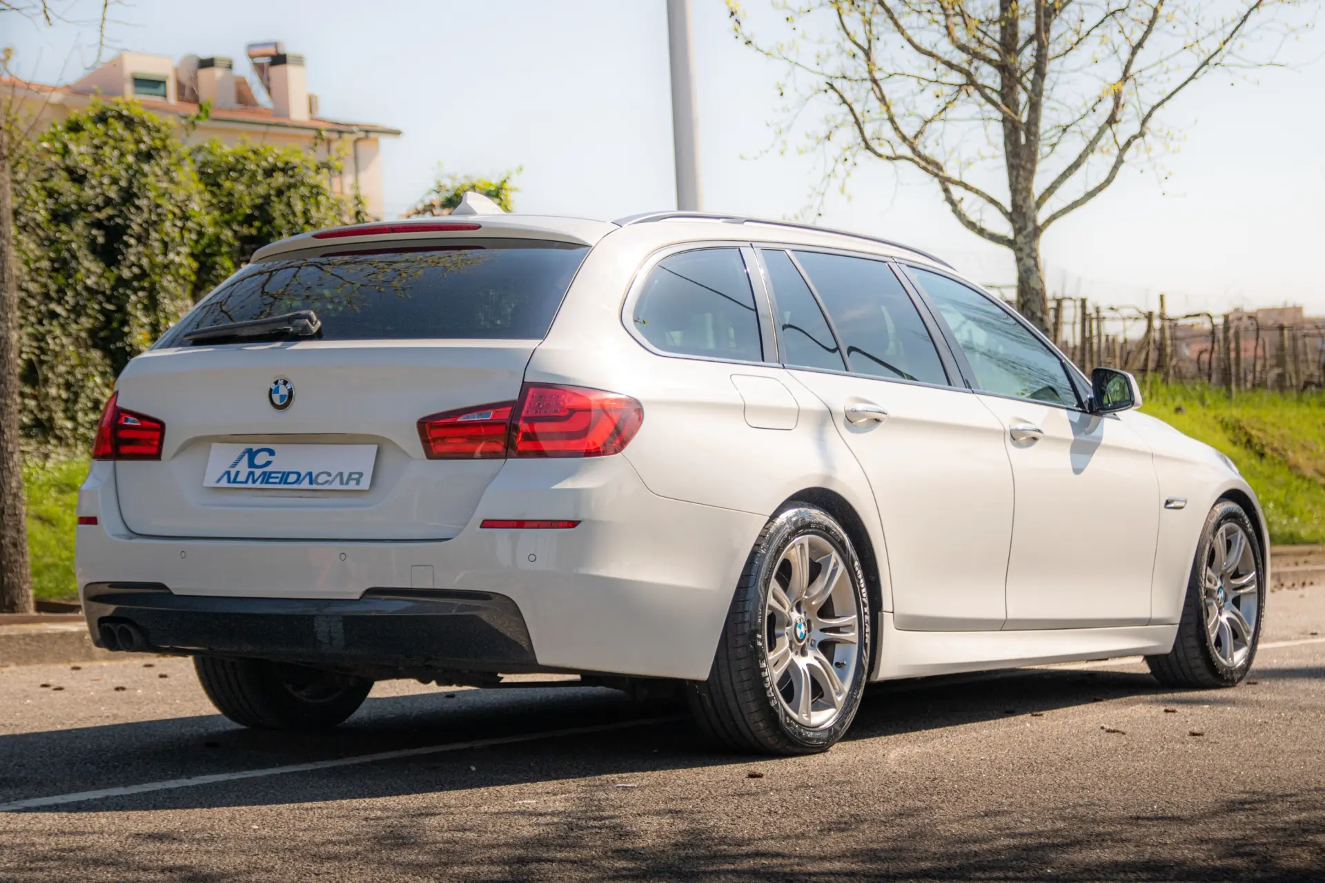 BMW 525 d Pack M Auto 8