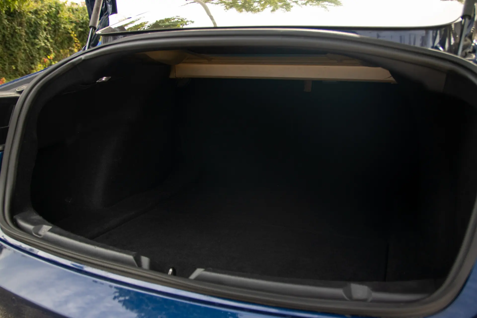 Tesla Model 3 Long-Range Dual Motor AWD 39