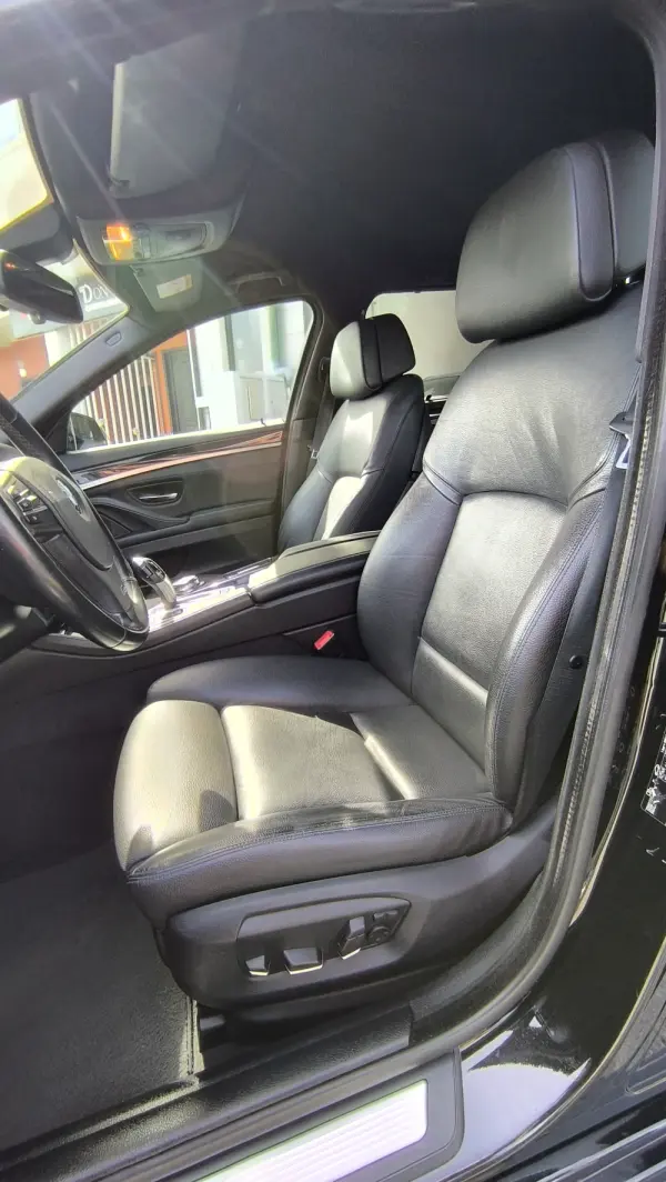 BMW 530 d Pack M Auto 11