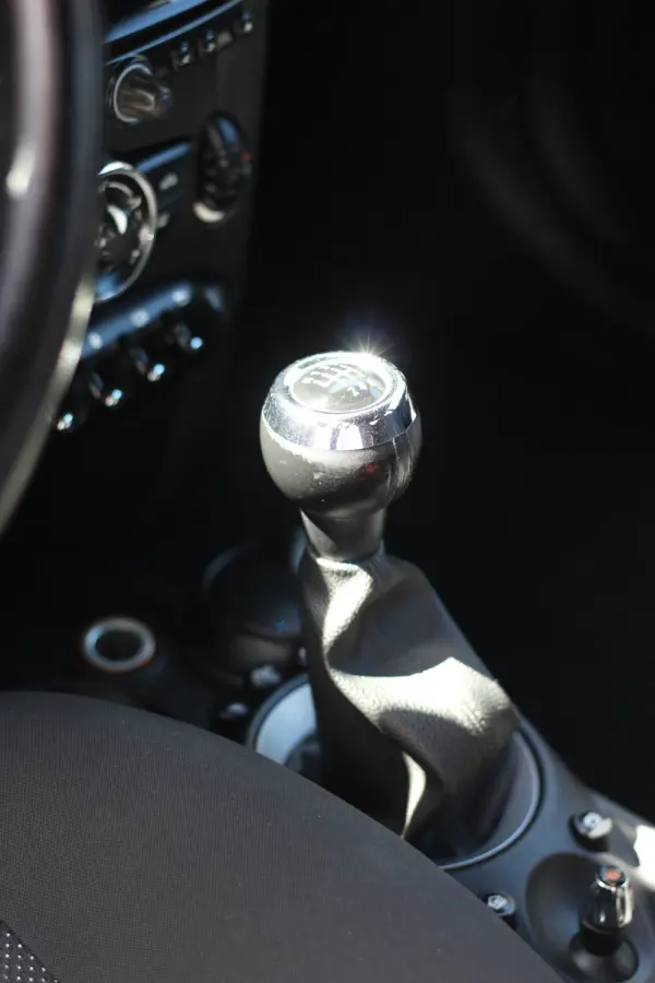MINI 3 Portas Cooper D 11