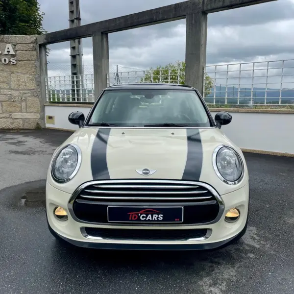 MINI 3 Portas Cooper D 3