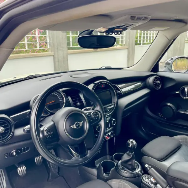 MINI 3 Portas Cooper D 11
