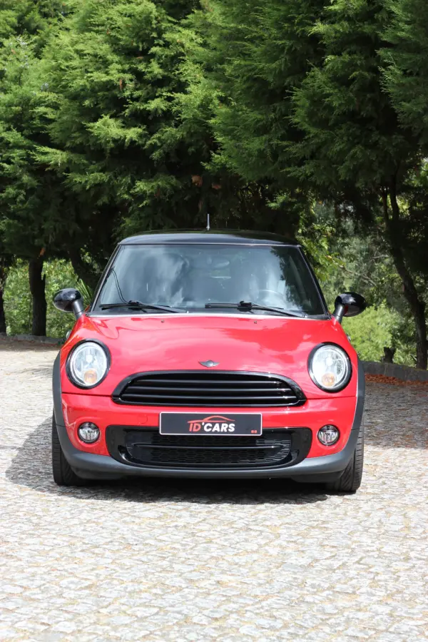 MINI 3 Portas Cooper D 2