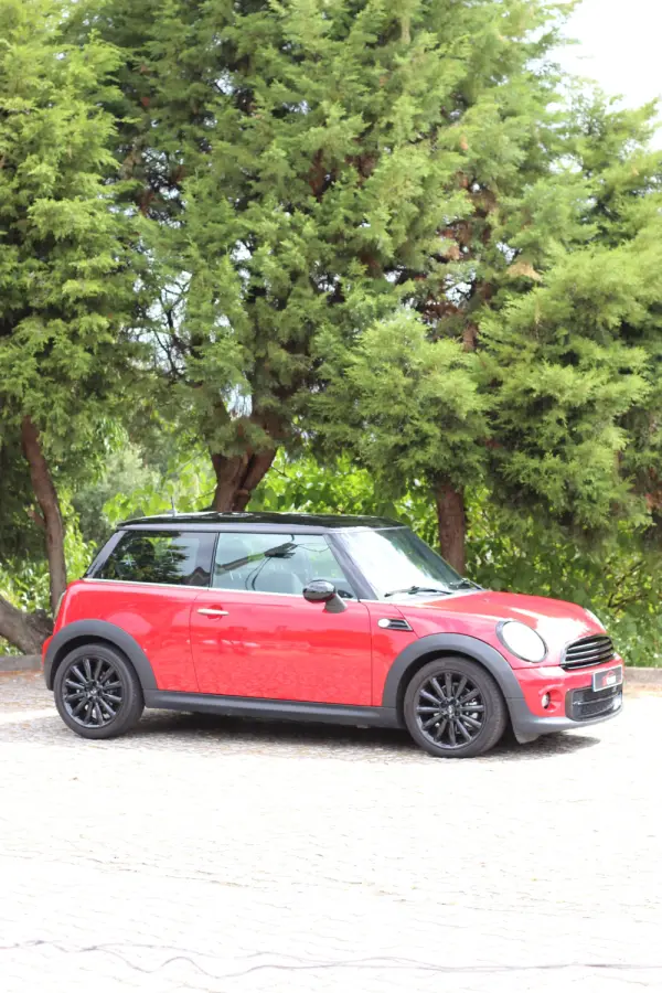 MINI 3 Portas Cooper D 6