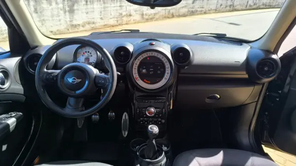MINI Countryman Cooper D 4