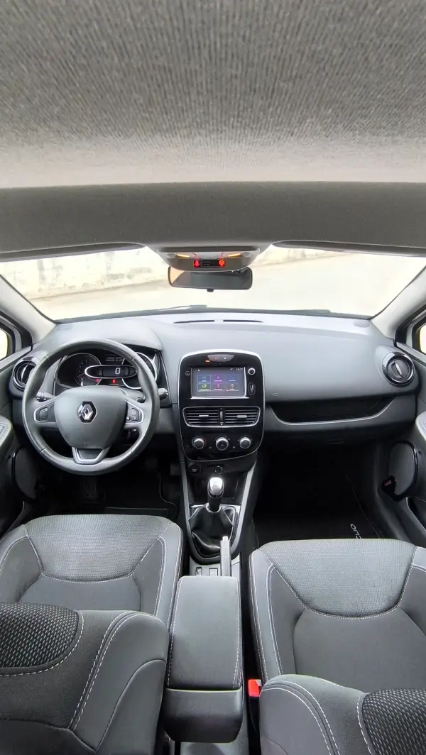 Renault Clio 0.9 TCe Limited 13