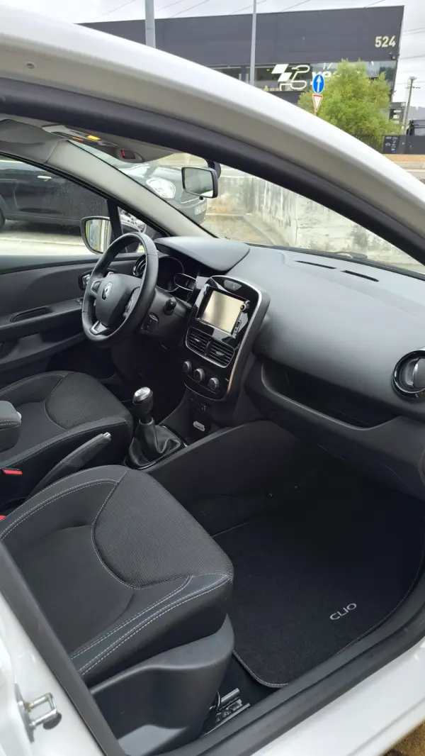 Renault Clio 0.9 TCe Limited 15