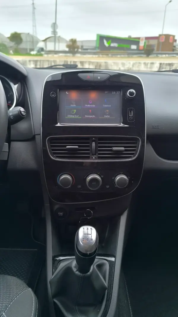 Renault Clio 0.9 TCe Limited 16