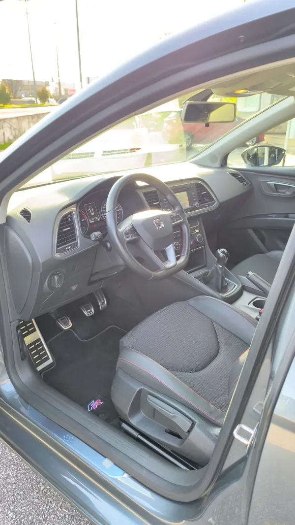 SEAT Leon 2.0 TDi FR S/S 6
