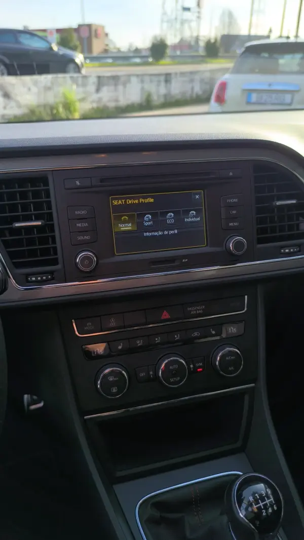 SEAT Leon 2.0 TDi FR S/S 9