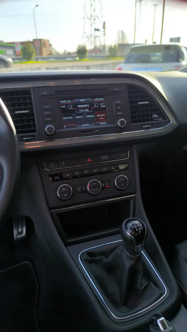 SEAT Leon 2.0 TDi FR S/S 10