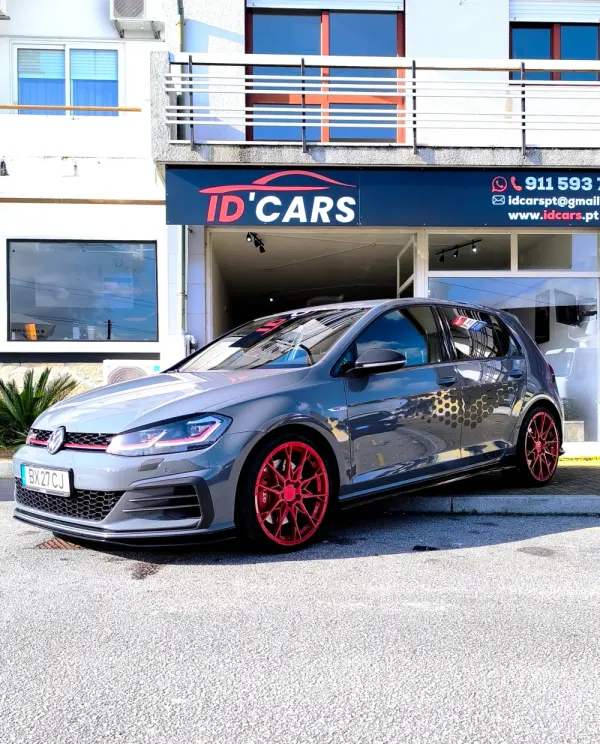 Volkswagen Golf 2.0 TSI TCR DSG 1