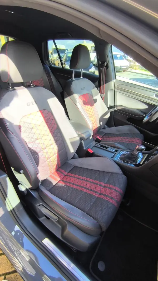 Volkswagen Golf 2.0 TSI TCR DSG 6