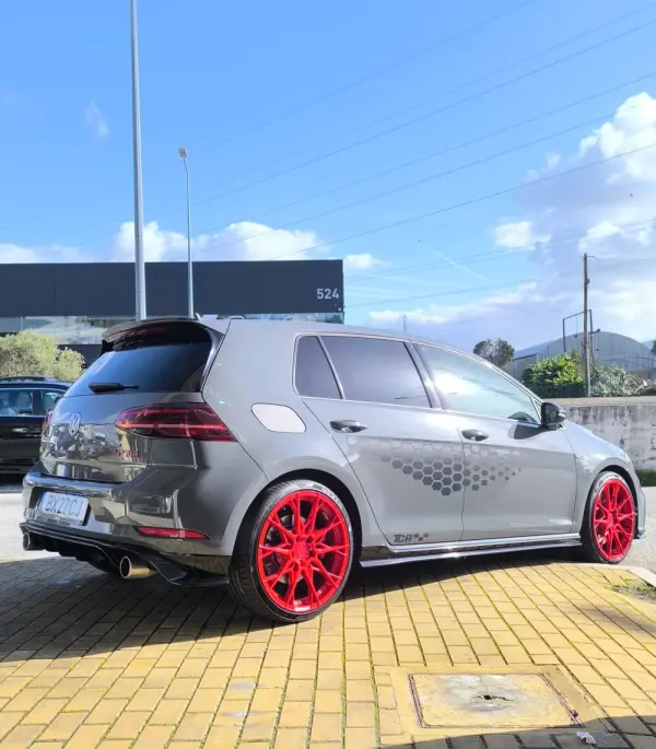 Volkswagen Golf 2.0 TSI TCR DSG 7