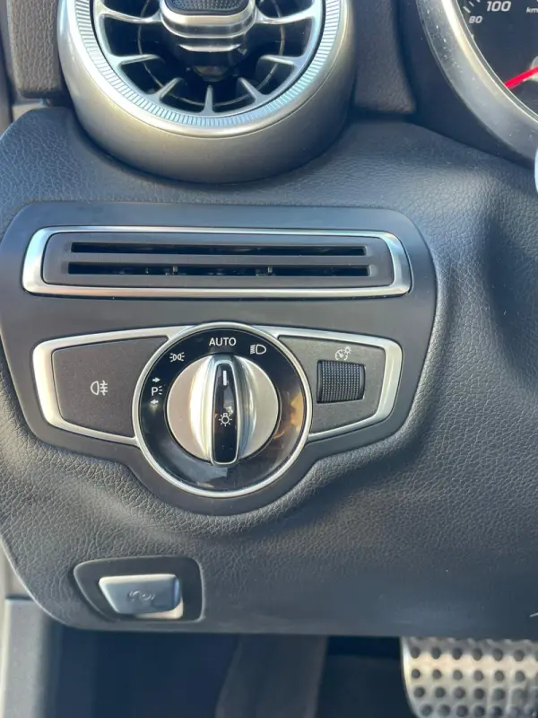 Mercedes-Benz C 220 d 9G-TRONIC AMG Line 34