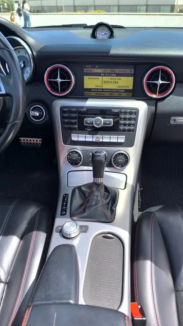 Mercedes-Benz SLK 250 (BlueEFFICIENCY) 7G-TRONIC 26