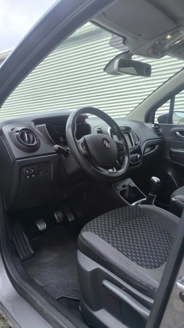 Renault Captur ENERGY TCe 90 Experience 9