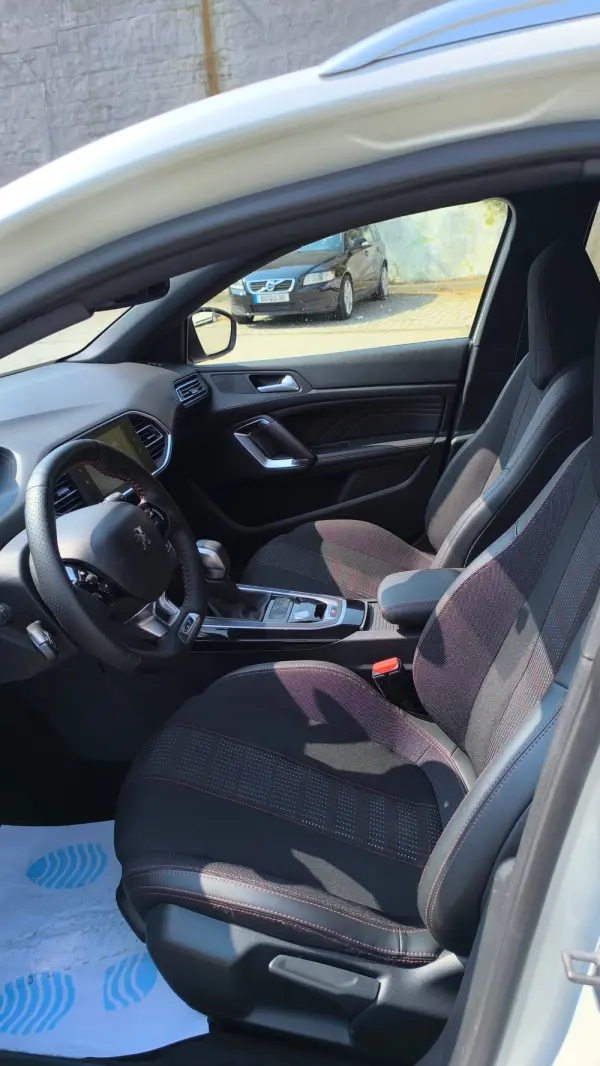 Peugeot 308 SW PureTech 130 EAT6 Stop & Start GT-Line Edition 16