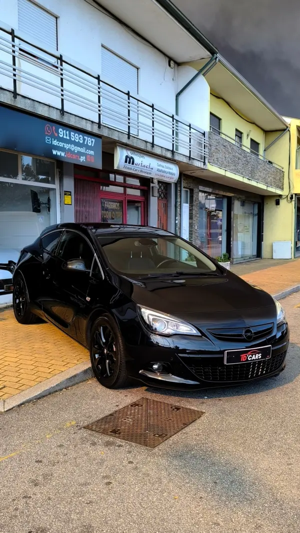 Opel Astra GTC 1.7 CDTI DPF Cosmo 12