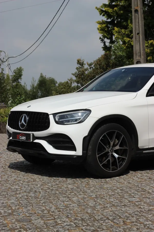Mercedes-Benz GLC 300 e Coupé 4Matic 5
