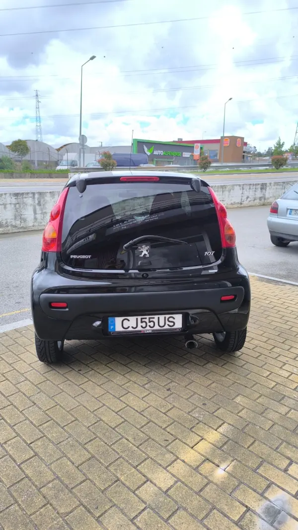 Peugeot 107 1.0 Sportium 8