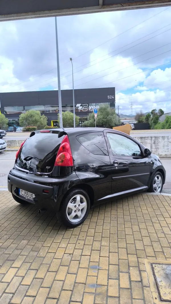 Peugeot 107 1.0 Sportium 7