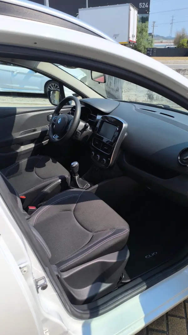 Renault Clio Sport Tourer 12